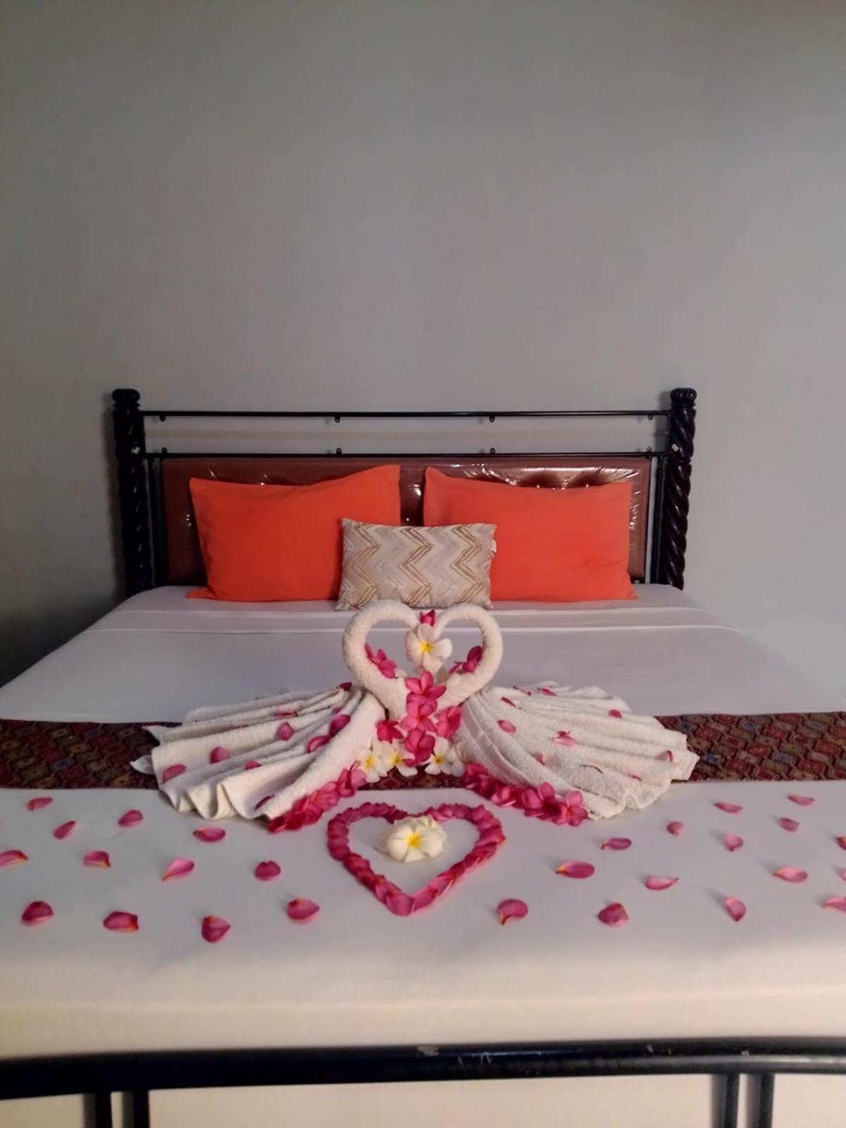 Pineapple Guest House Гили Еър Екстериор снимка