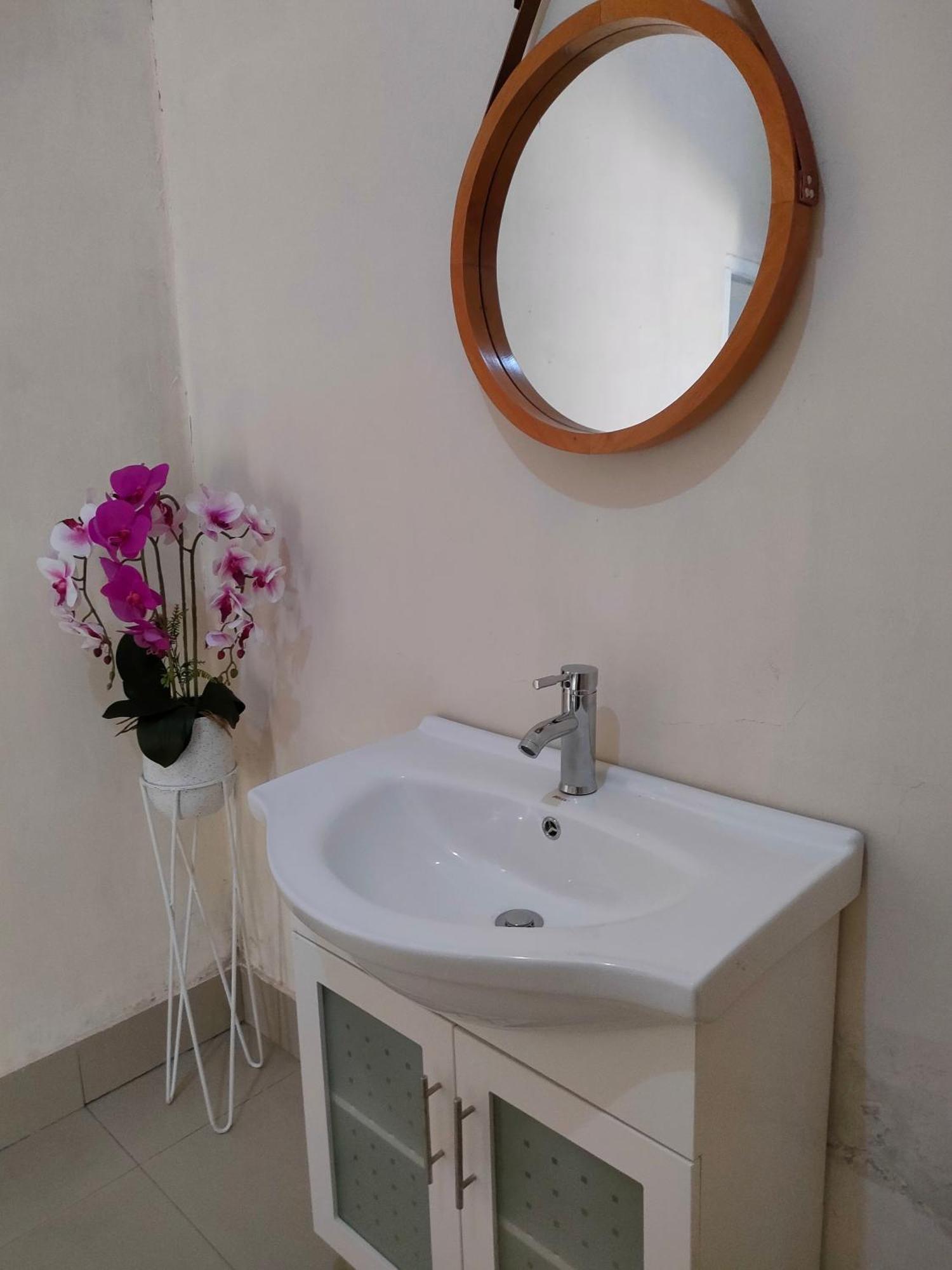 Pineapple Guest House Гили Еър Екстериор снимка